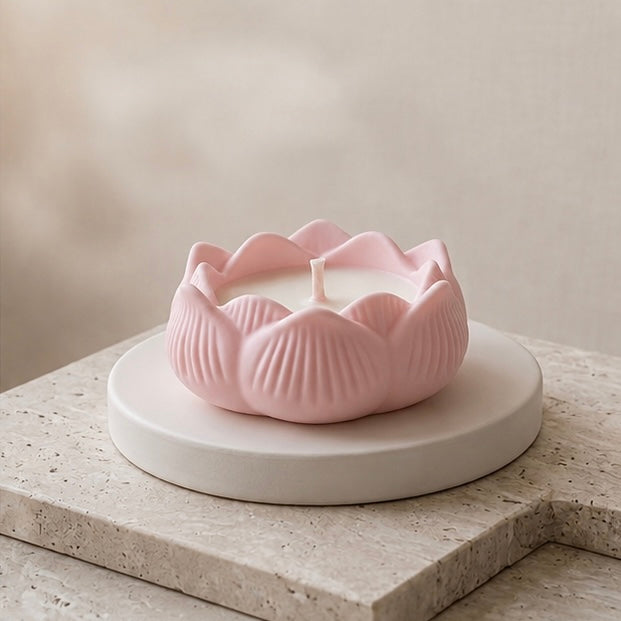 Bloom sculptural candle in pink for Sweet Berries scent
